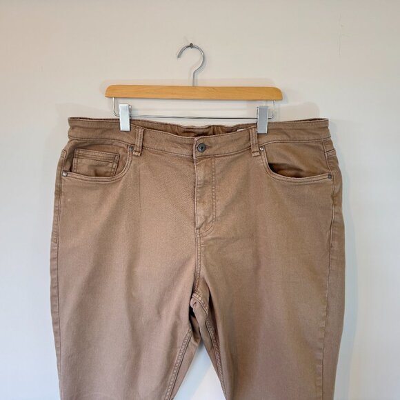 TPJ Men's 42x28 Athletic Fit TAN Jeans/Pants - Picture 2 of 9